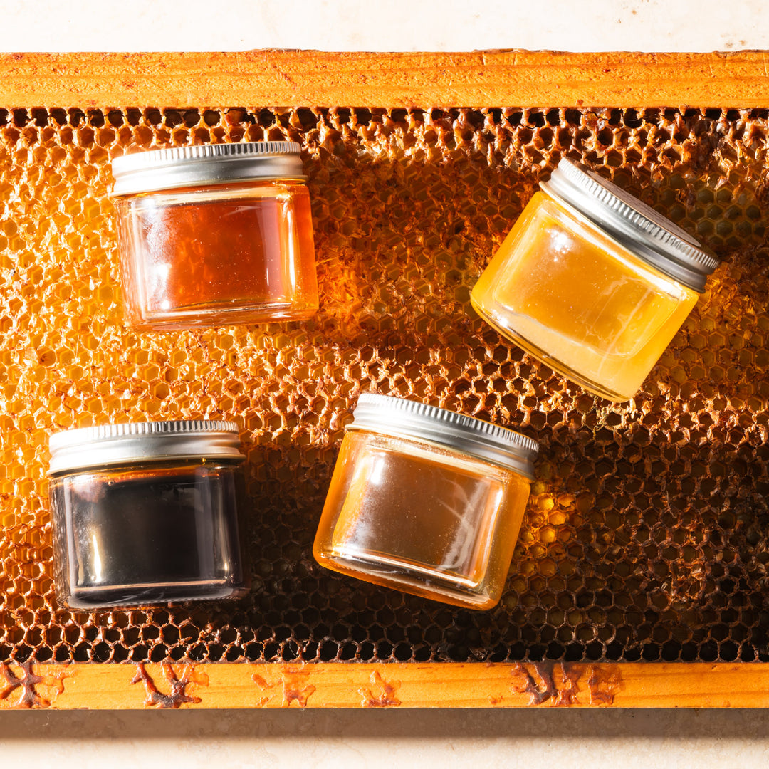 Honey gift set on hive frame 