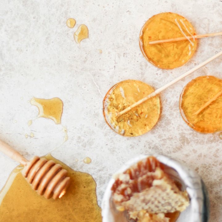 honey lollipop with honeycomb